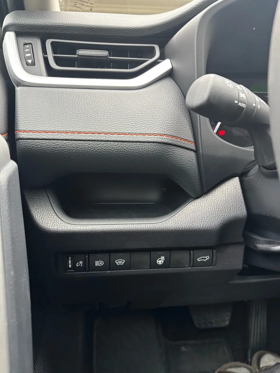 Toyota Rav4 2025 photo 5