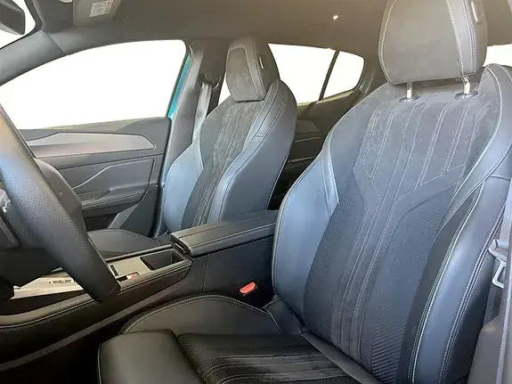 Peugeot 408 2024 photo 4