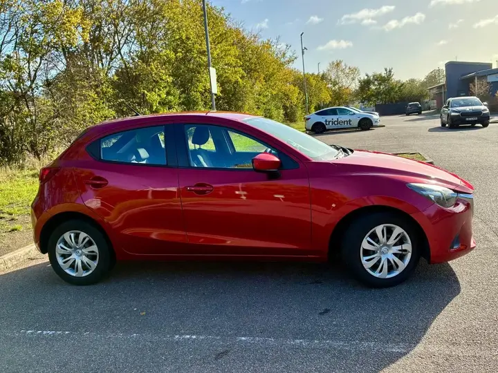 Mazda Mazda2 2017 photo 3