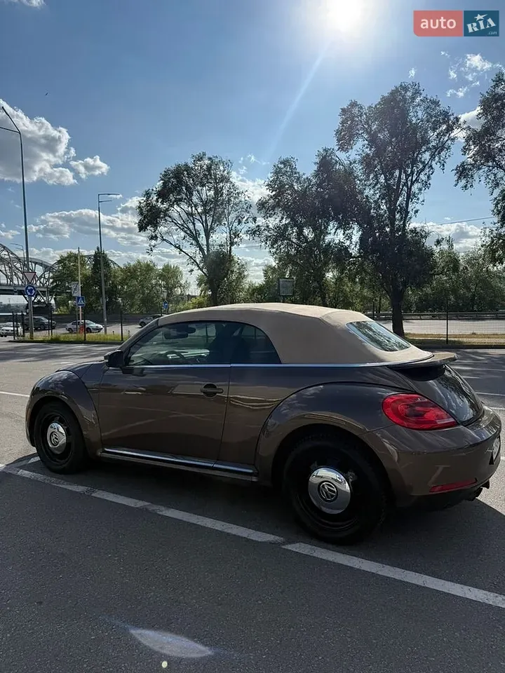 Volkswagen Beetle 2014 photo 2