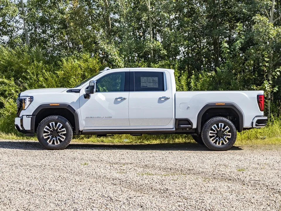 GMC Sierra 3500Hd 2026 photo 5