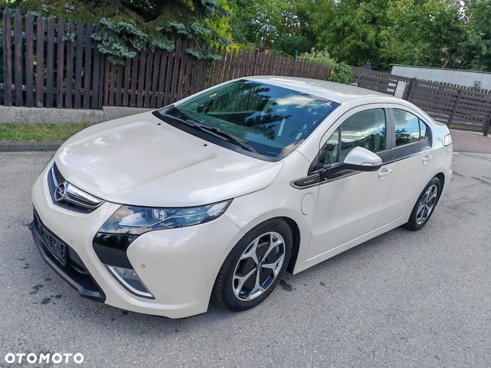 Opel Ampera 2012 photo 3