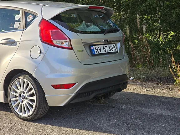 Ford Fiesta 2014 photo 4