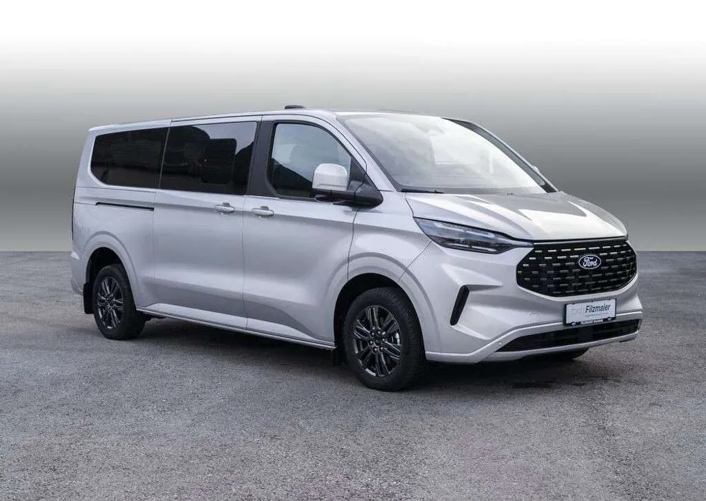 Ford Tourneo photo 3