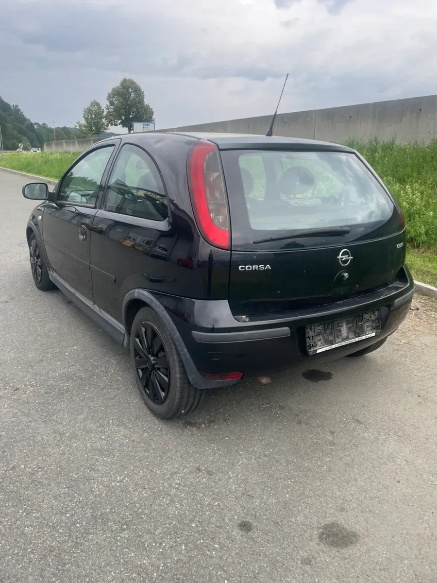 Opel Corsa 2004 photo 3