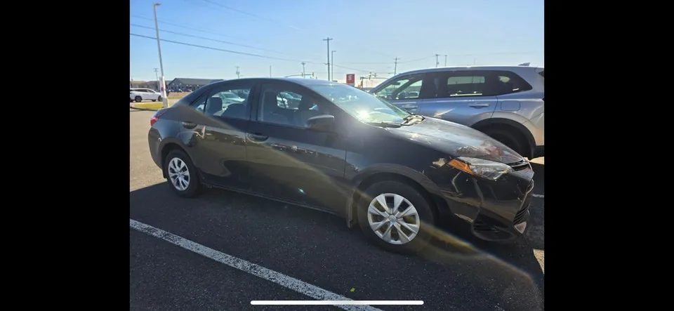 Toyota Corolla 2017 photo 2