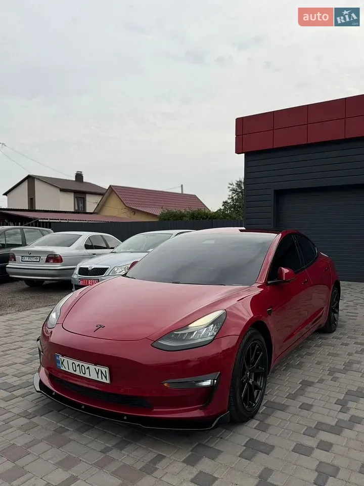 Tesla Model 3 2018 photo 2