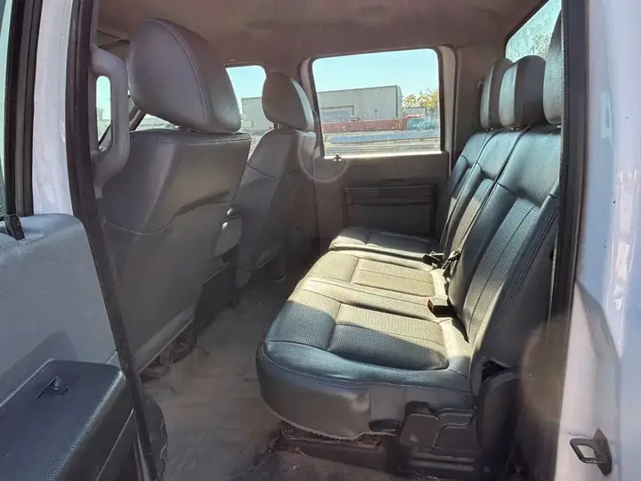 Ford F-550 2014 photo 3