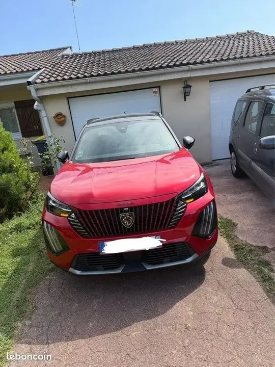 Peugeot 2008 2024 photo 2