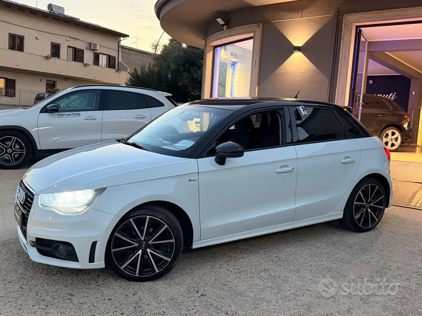 Audi A1 2011 photo 3