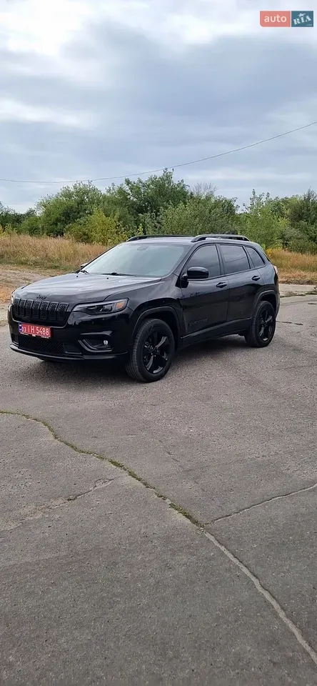 Jeep Cherokee 2019 photo 2