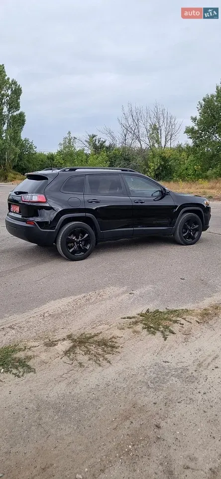 Jeep Cherokee 2019 photo 5