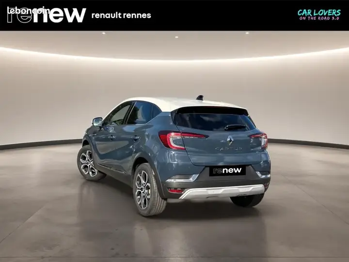 Renault Captur 2023 photo 3