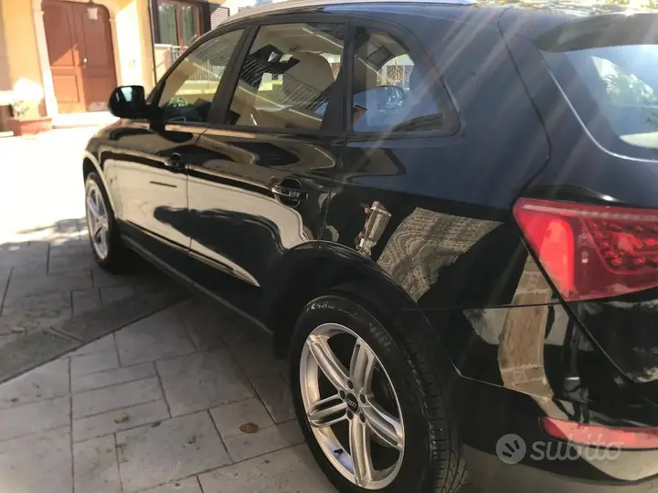 Audi Q5 2011 photo 2