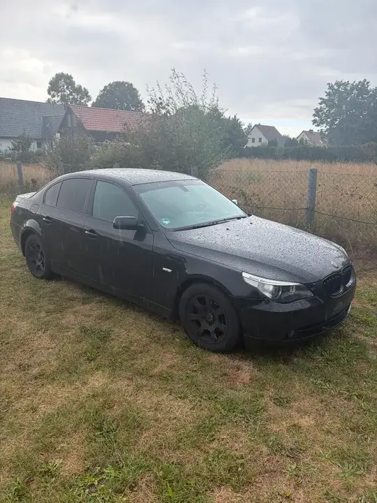 BMW 525I