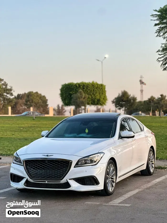Genesis G80 2016 photo 2