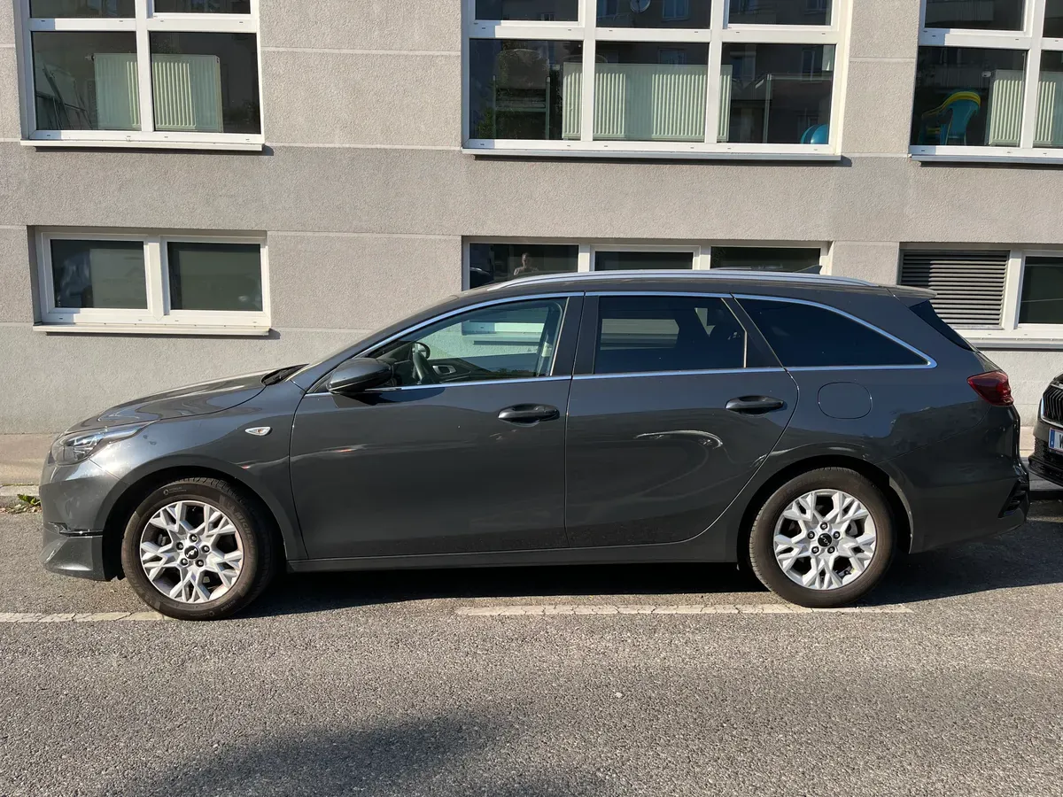 Kia Ceed 2023 photo 2