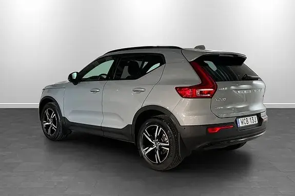 Volvo Xc40 2025 photo 2