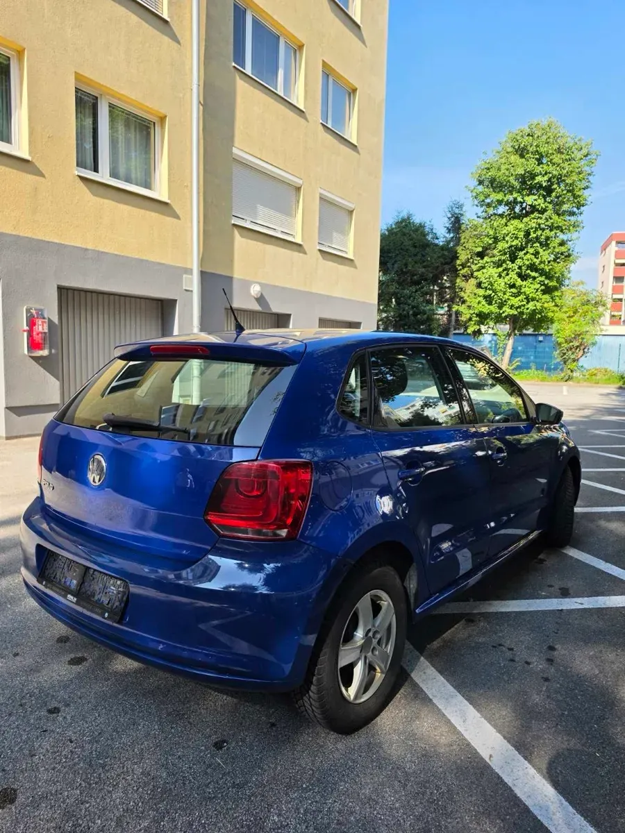 Volkswagen Polo 2013 photo 2
