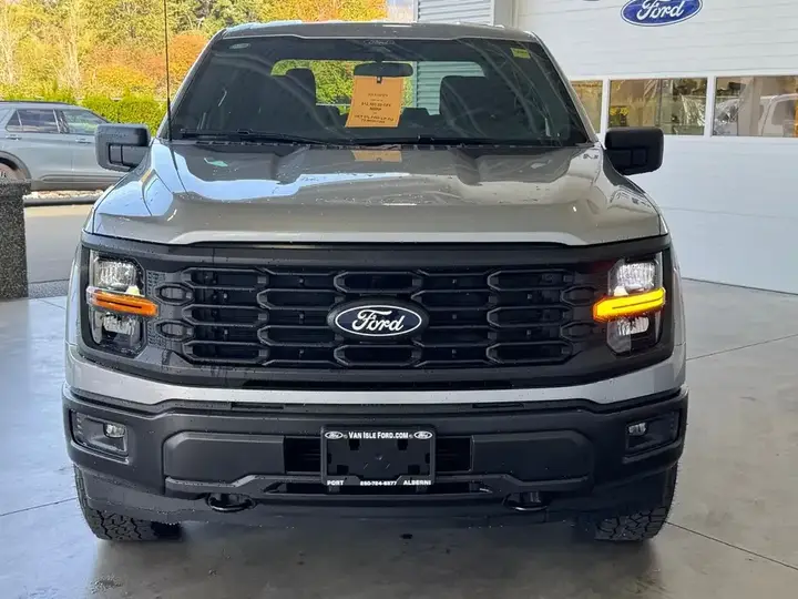 Ford F-150 2026 photo 2