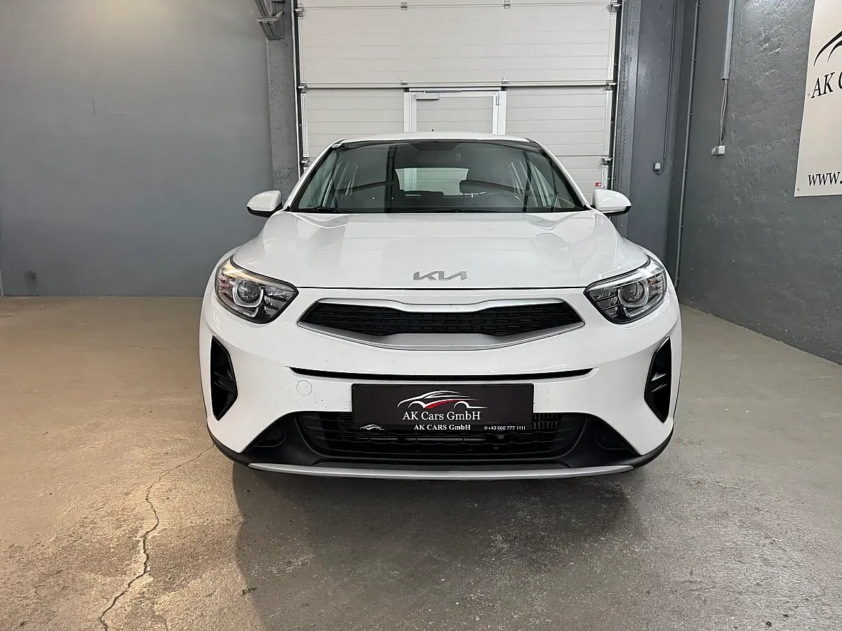 Kia Stonic 2023 photo 3
