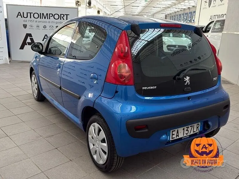 Peugeot 107 2010 photo 4