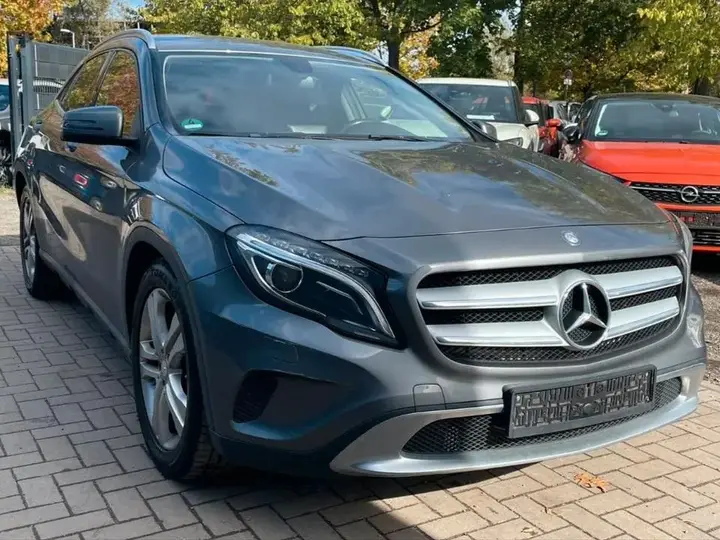 Mercedes-Benz Gla 180