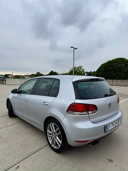 Volkswagen Golf 2009 photo 3