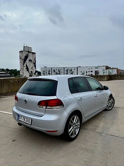 Volkswagen Golf 2009 photo 5