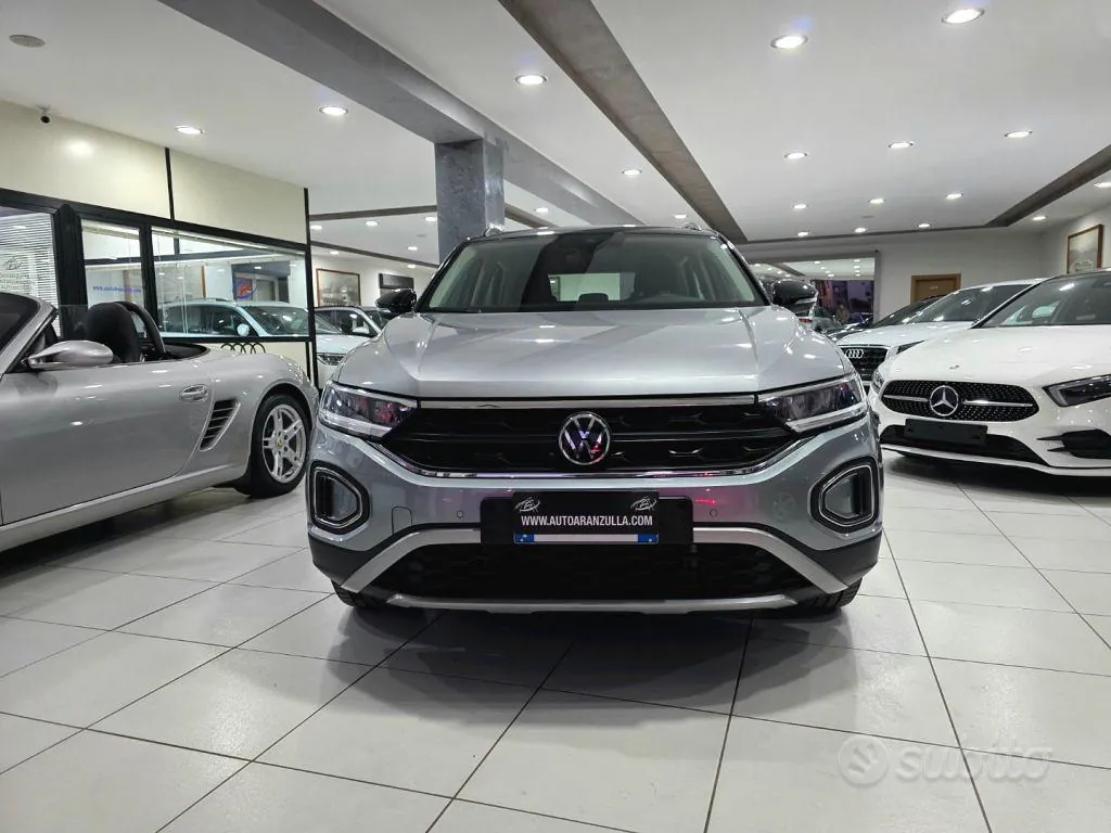 Volkswagen T-Roc 2025 photo 2