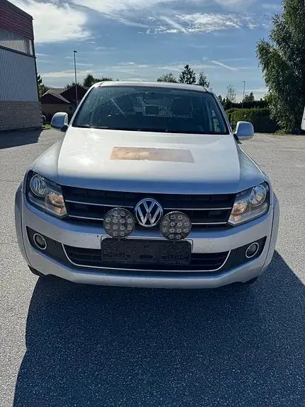 Volkswagen Amarok 2012 photo 2