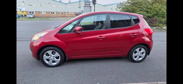 Kia Venga 2014 photo 5