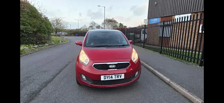 Kia Venga 2014 photo 2