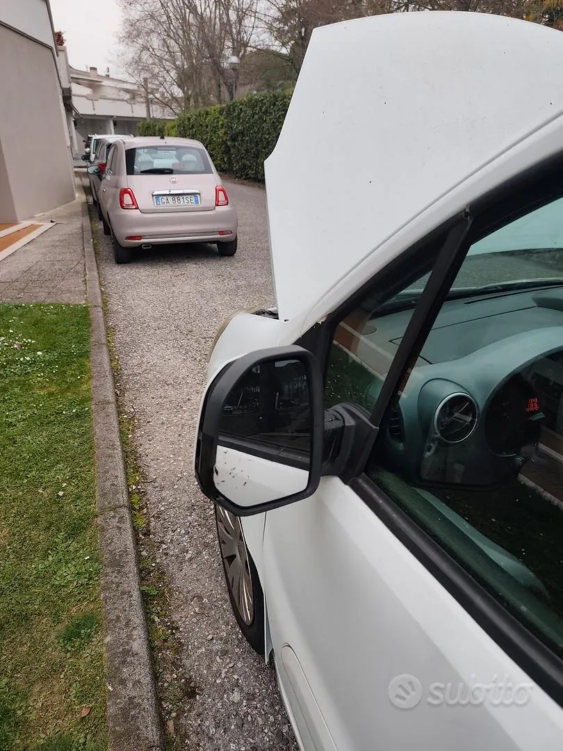 Citroen Berlingo 2010 photo 4