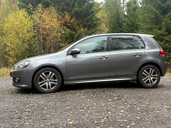 Volkswagen Golf Vi 2011 photo 2