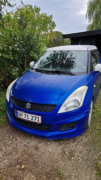 Suzuki Swift 2011 photo 2