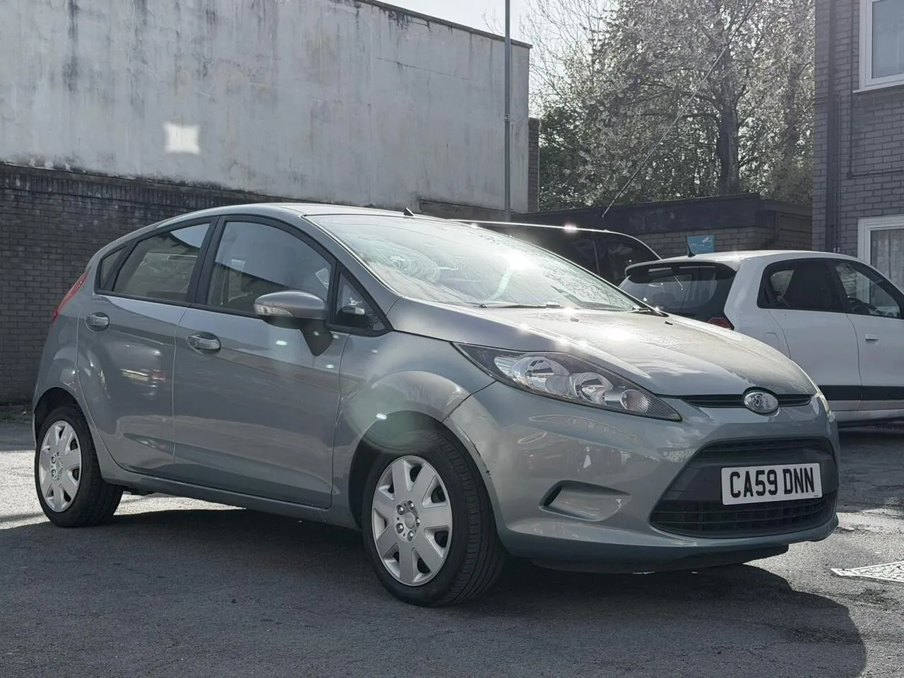 Ford Fiesta 2009 photo 2