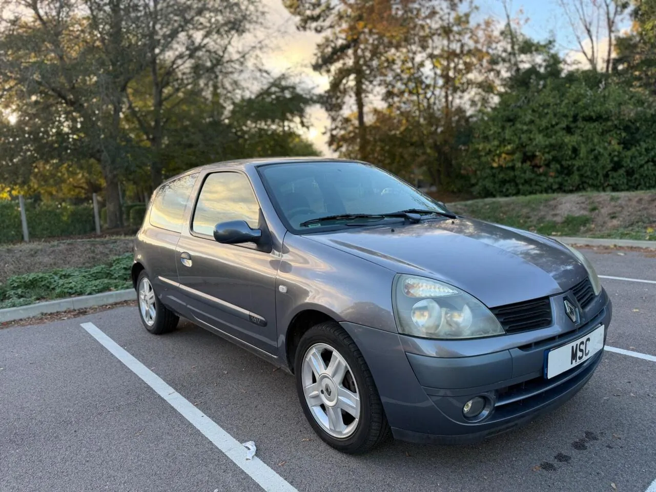 Renault Clio 2006 photo 3