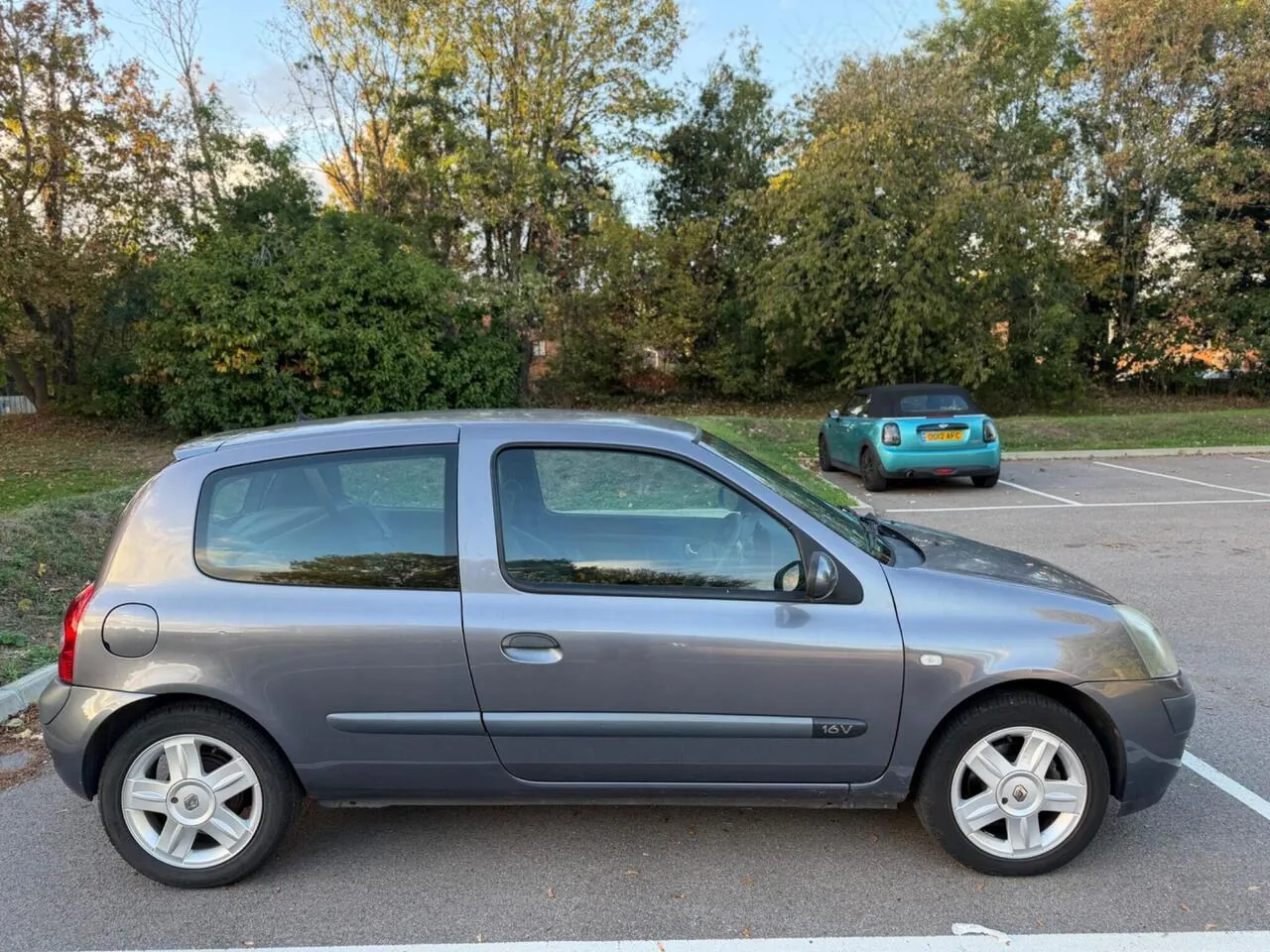 Renault Clio 2006 photo 4