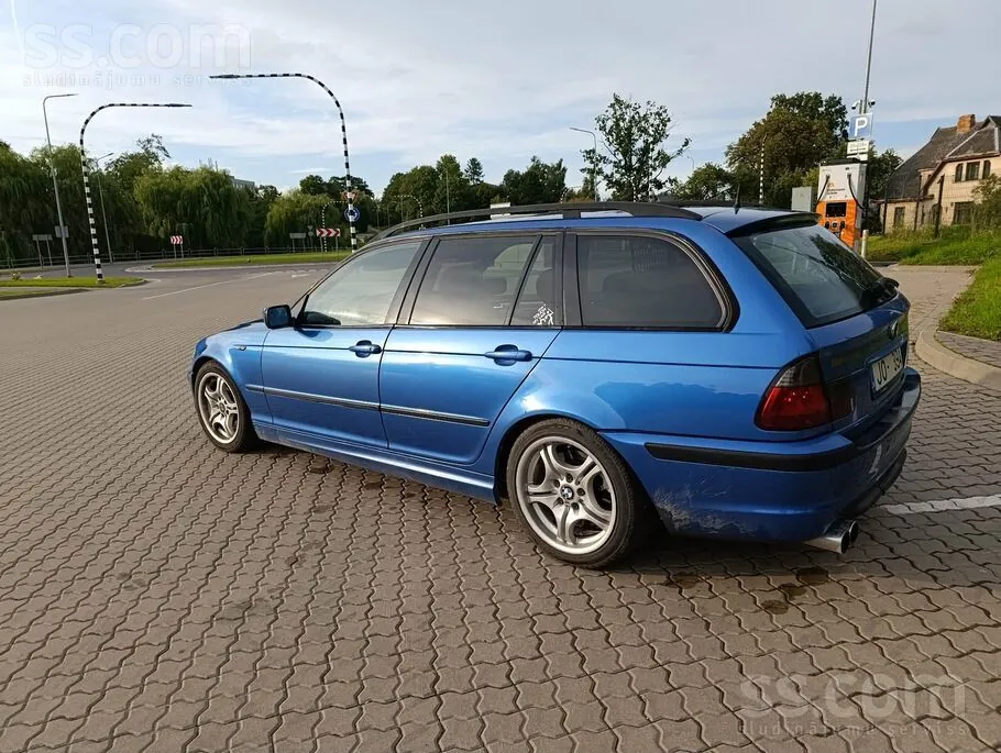 BMW 330 2005 photo 2