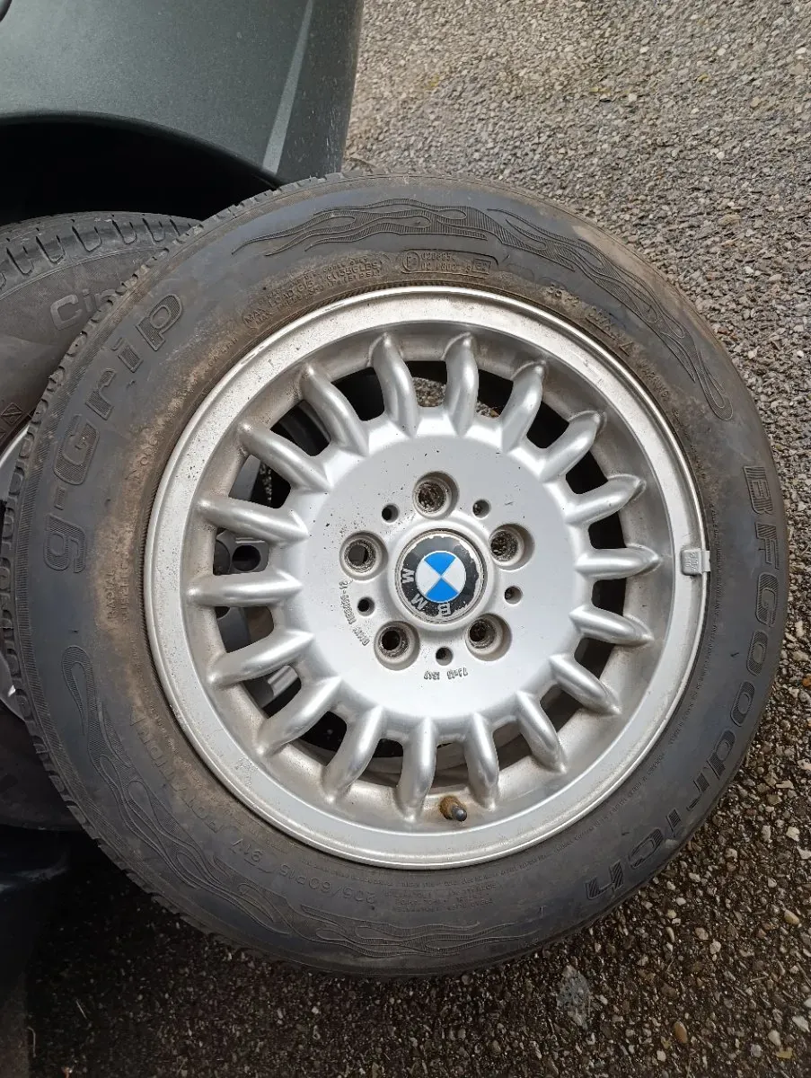 BMW 3 Series 1998 photo 3