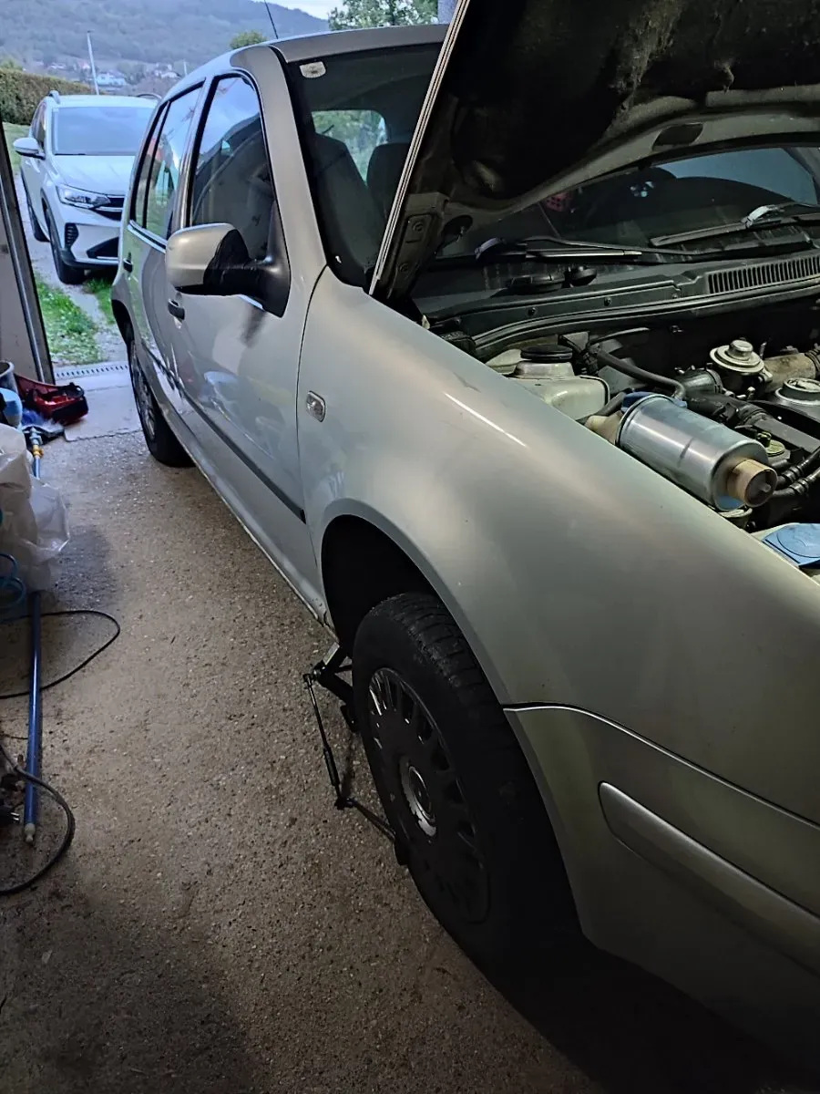 Volkswagen Golf 1999 photo 3