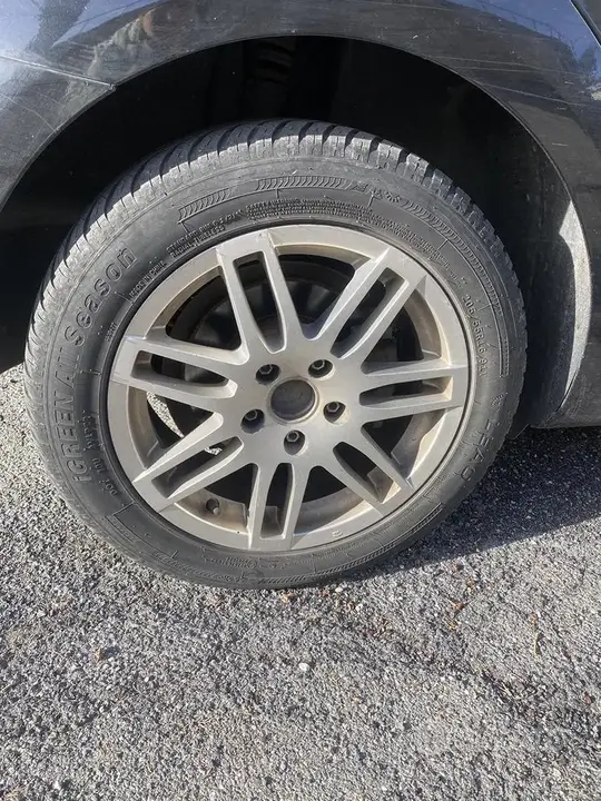Volkswagen Touran 2014 photo 5