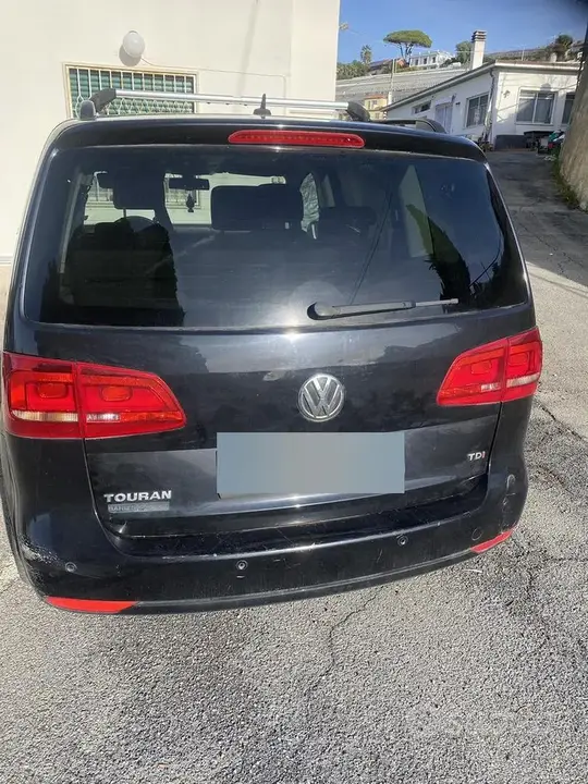 Volkswagen Touran 2014 photo 2