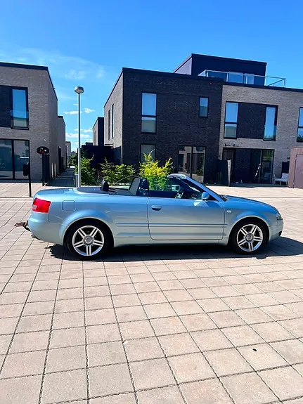 Audi A4 2003 photo 3