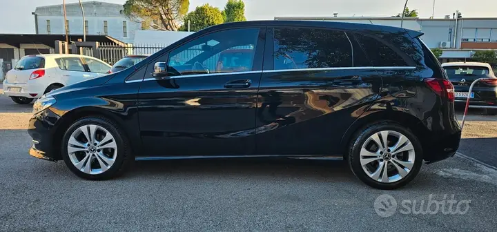 Mercedes-Benz B 180D 2018 photo 3
