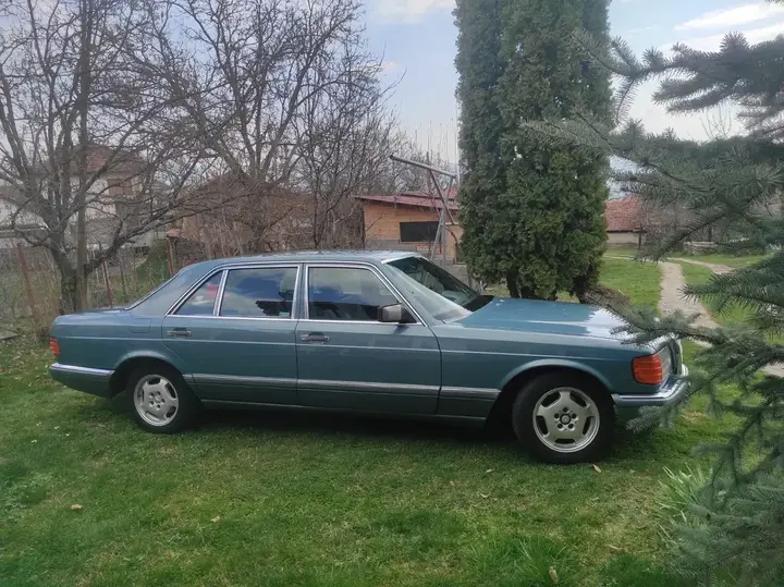 Mercedes-Benz W126 1986 photo 3