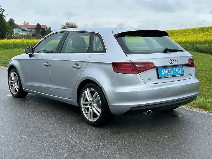 Audi A3 2015 photo 2