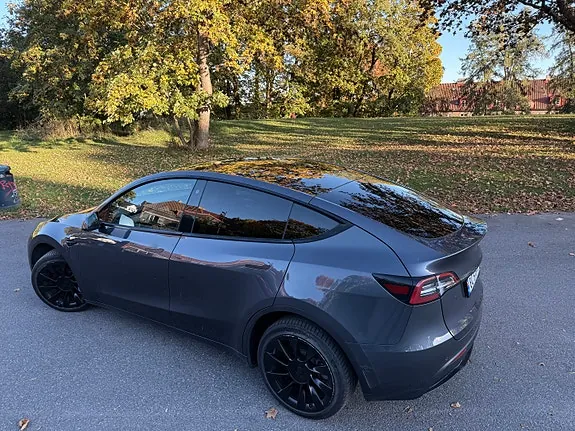Tesla Model Y 2021 photo 4