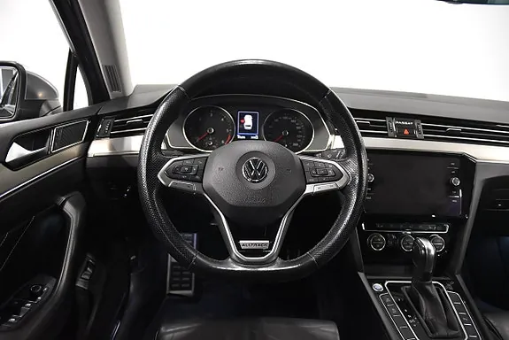 Volkswagen Passat Alltrack 2020 photo 2